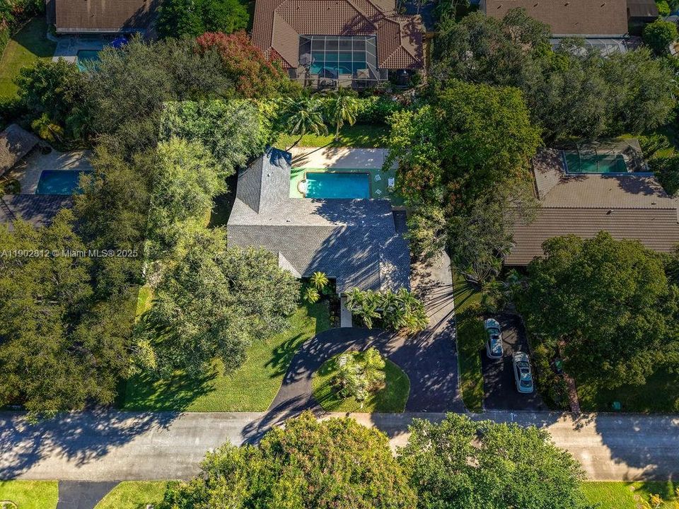 Active With Contract: $1,380,000 (4 beds, 3 baths, 2758 Square Feet)