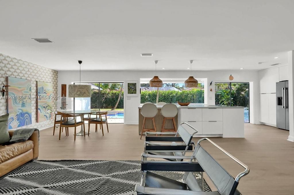 Active With Contract: $1,380,000 (4 beds, 3 baths, 2758 Square Feet)