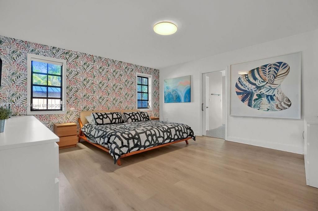 Active With Contract: $1,380,000 (4 beds, 3 baths, 2758 Square Feet)