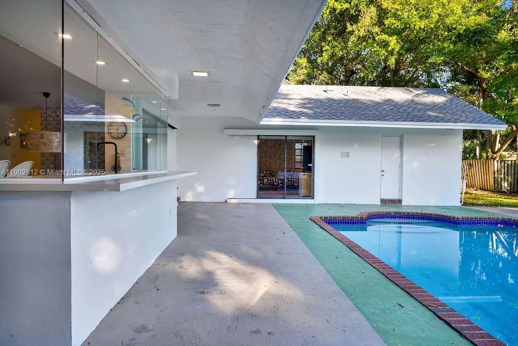 Active With Contract: $1,380,000 (4 beds, 3 baths, 2758 Square Feet)