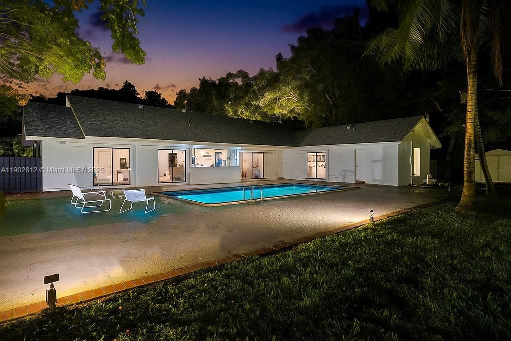 Active With Contract: $1,380,000 (4 beds, 3 baths, 2758 Square Feet)