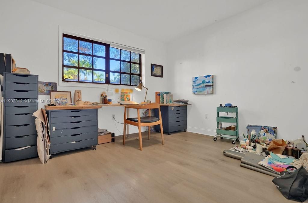 Active With Contract: $1,380,000 (4 beds, 3 baths, 2758 Square Feet)