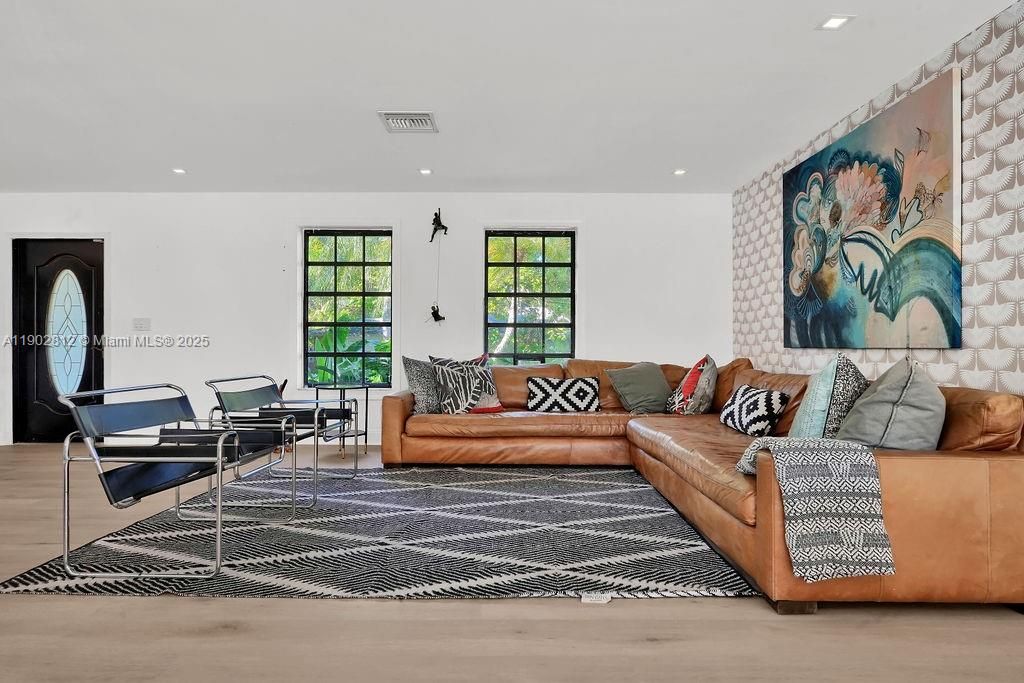 Active With Contract: $1,380,000 (4 beds, 3 baths, 2758 Square Feet)