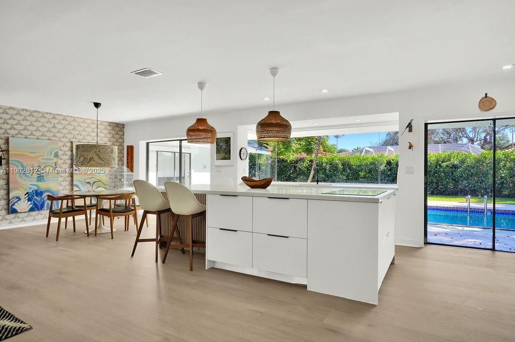 Active With Contract: $1,380,000 (4 beds, 3 baths, 2758 Square Feet)