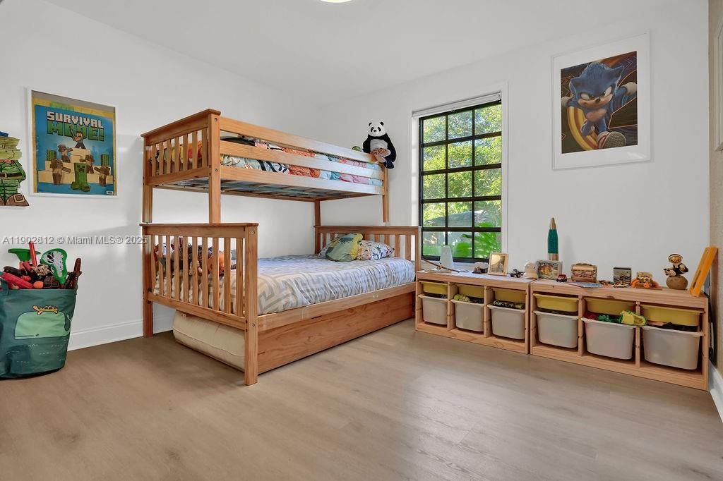 Active With Contract: $1,380,000 (4 beds, 3 baths, 2758 Square Feet)