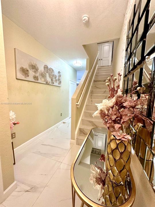 En Venta: $399,995 (3 camas, 2 baños, 0 Pies cuadrados)