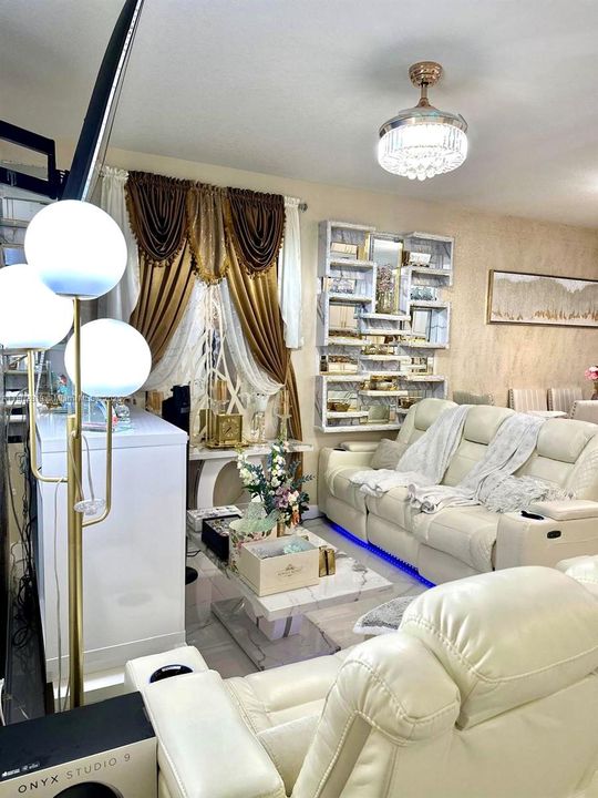 En Venta: $399,995 (3 camas, 2 baños, 0 Pies cuadrados)