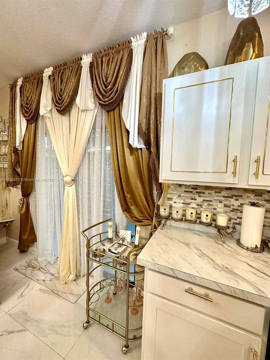 En Venta: $399,995 (3 camas, 2 baños, 0 Pies cuadrados)