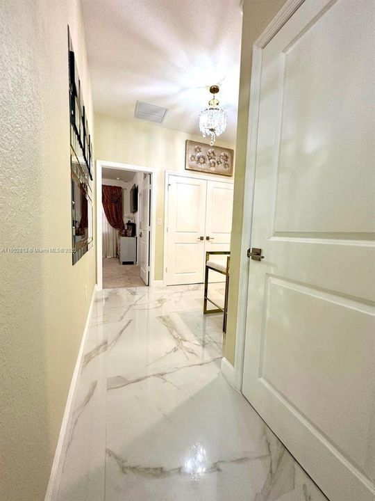 En Venta: $399,995 (3 camas, 2 baños, 0 Pies cuadrados)