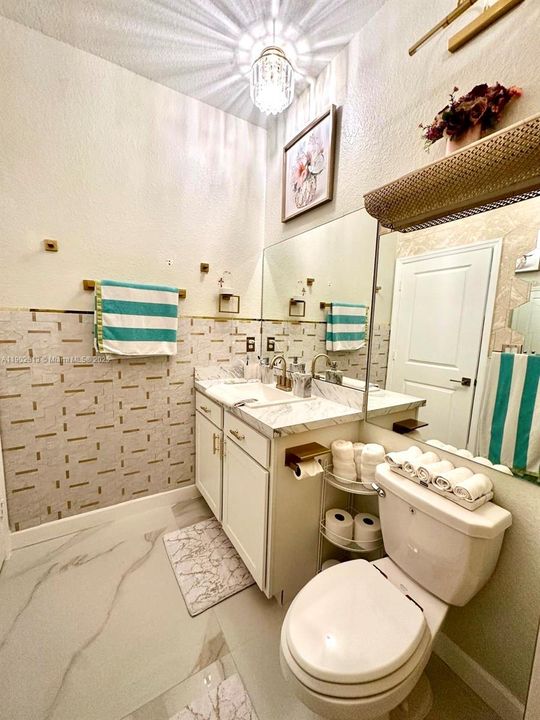 En Venta: $399,995 (3 camas, 2 baños, 0 Pies cuadrados)