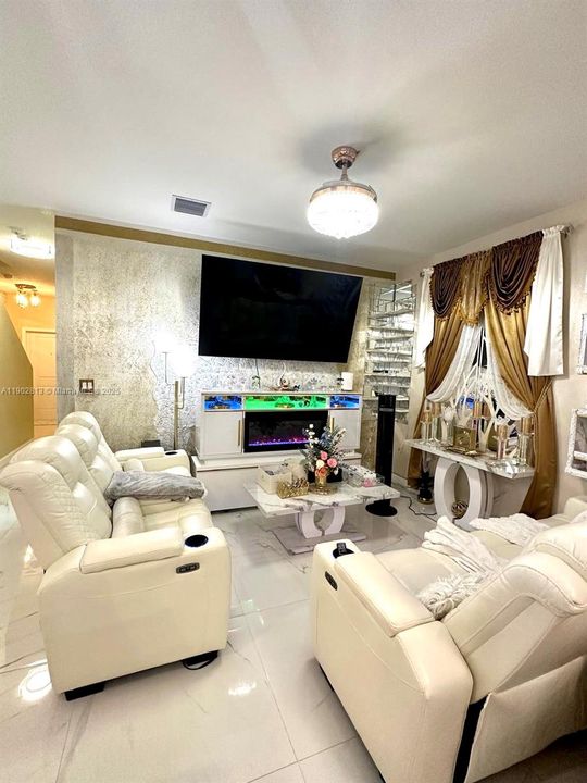 En Venta: $399,995 (3 camas, 2 baños, 0 Pies cuadrados)