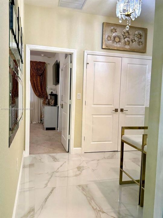 En Venta: $399,995 (3 camas, 2 baños, 0 Pies cuadrados)