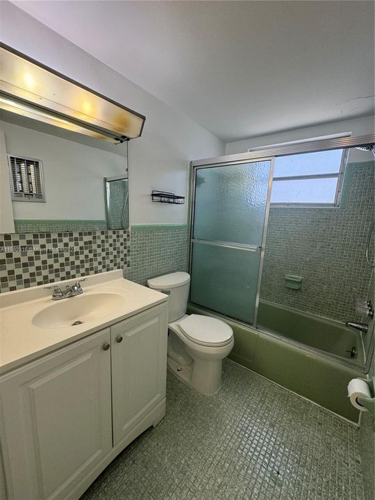 For Rent: $1,400 (1 beds, 1 baths, 572 Square Feet)