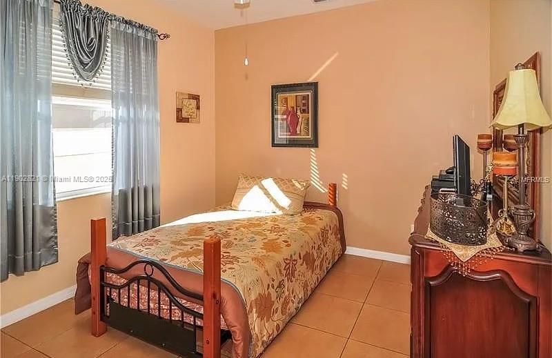 En Venta: $550,000 (4 camas, 3 baños, 0 Pies cuadrados)