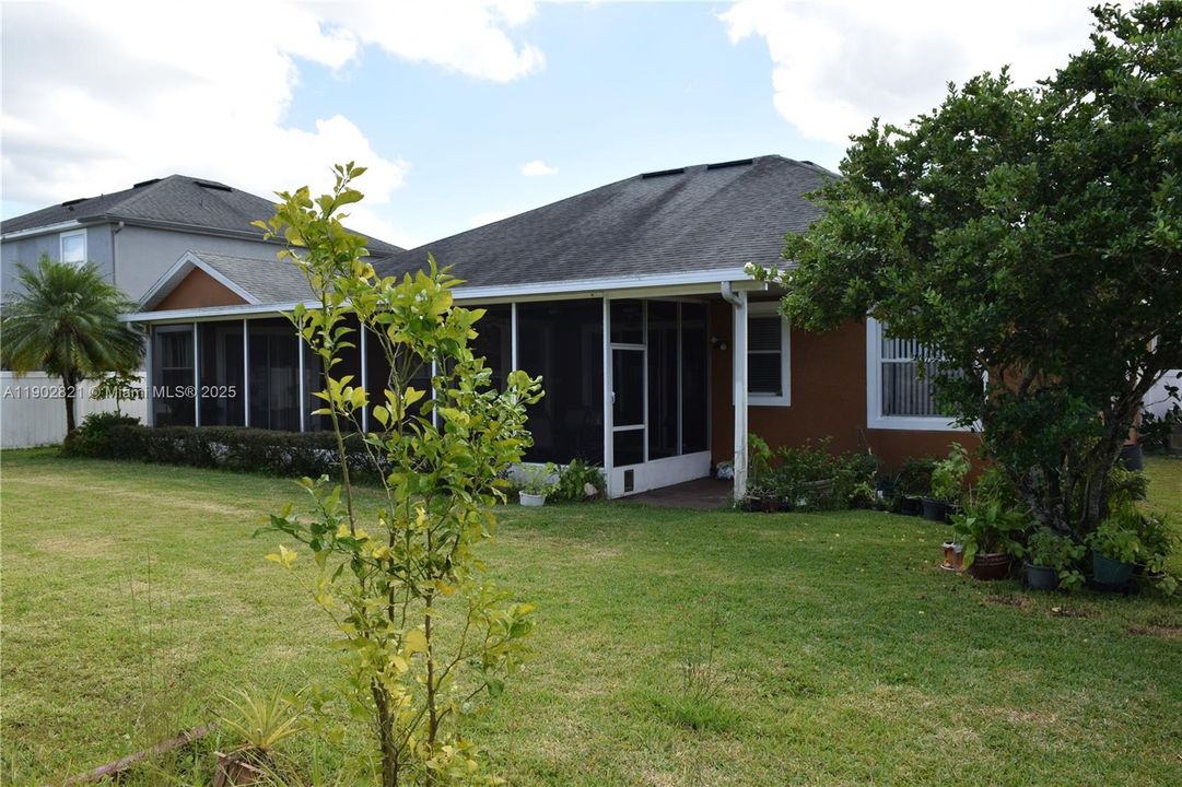 En Venta: $550,000 (4 camas, 3 baños, 0 Pies cuadrados)