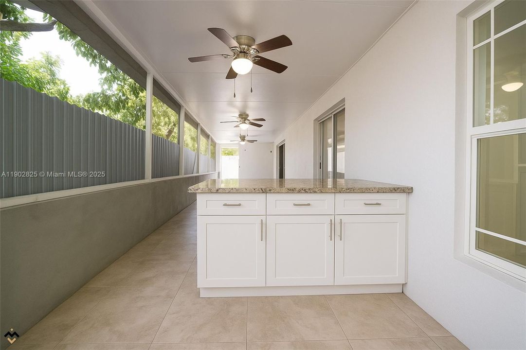 Active With Contract: $3,500 (3 beds, 3 baths, 1650 Square Feet)