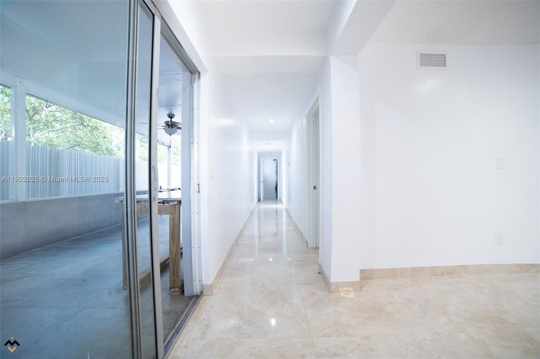 Active With Contract: $3,500 (3 beds, 3 baths, 1650 Square Feet)