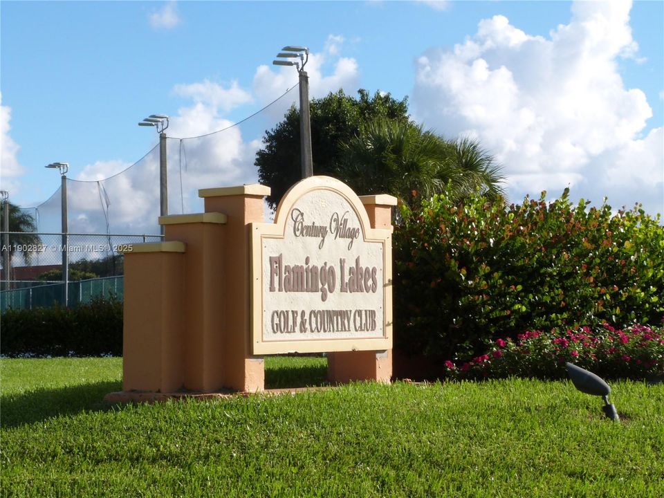 出租: $2,350 (2 贝兹, 2 浴室, 1100 平方英尺)