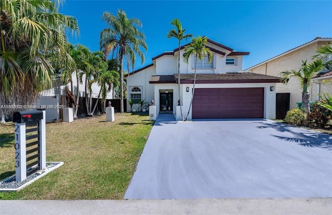 For Sale: $575,000 (4 beds, 3 baths, 2020 Square Feet)