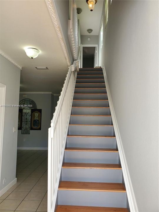 Active With Contract: $3,000 (3 beds, 3 baths, 1460 Square Feet)