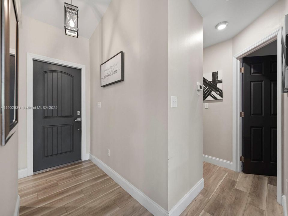 最近售出: $619,000 (3 贝兹, 2 浴室, 1449 平方英尺)