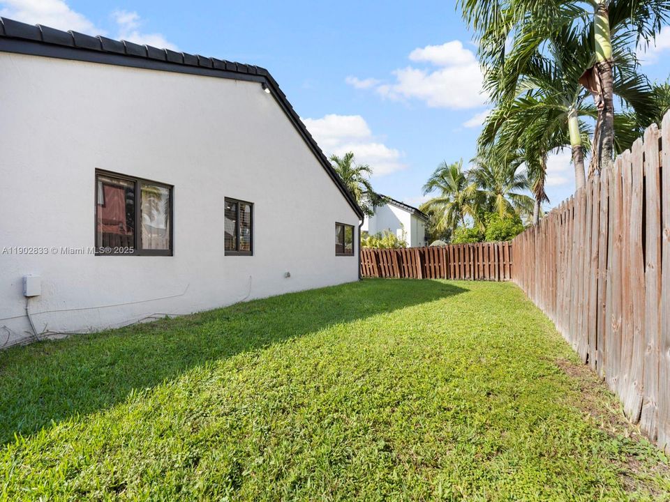 最近售出: $619,000 (3 贝兹, 2 浴室, 1449 平方英尺)