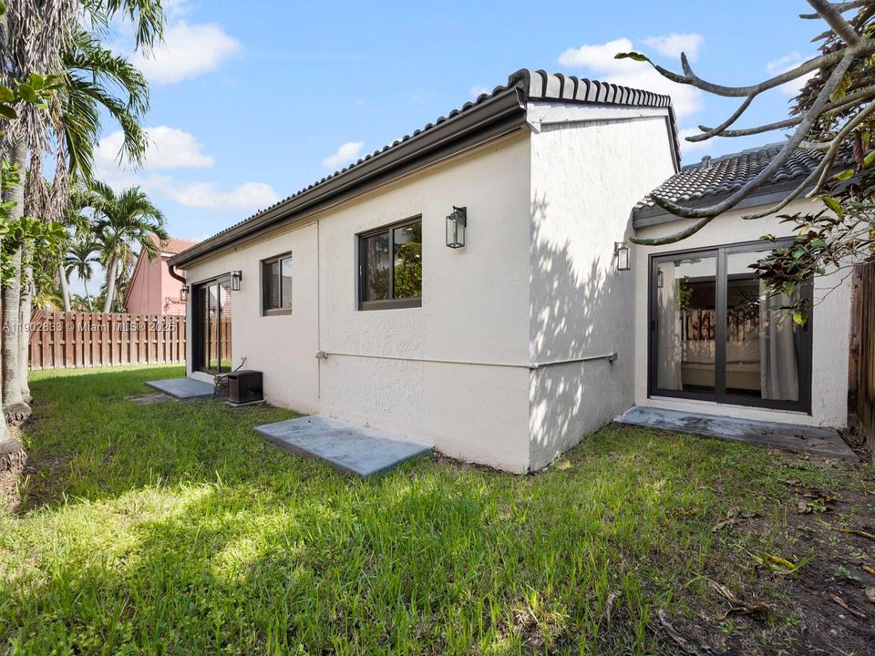 最近售出: $619,000 (3 贝兹, 2 浴室, 1449 平方英尺)