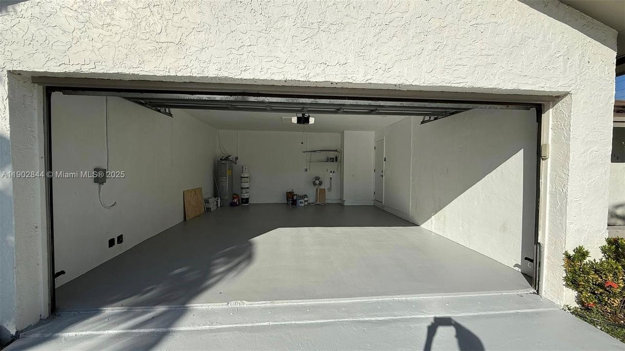 For Rent: $4,000 (3 beds, 2 baths, 1855 Square Feet)