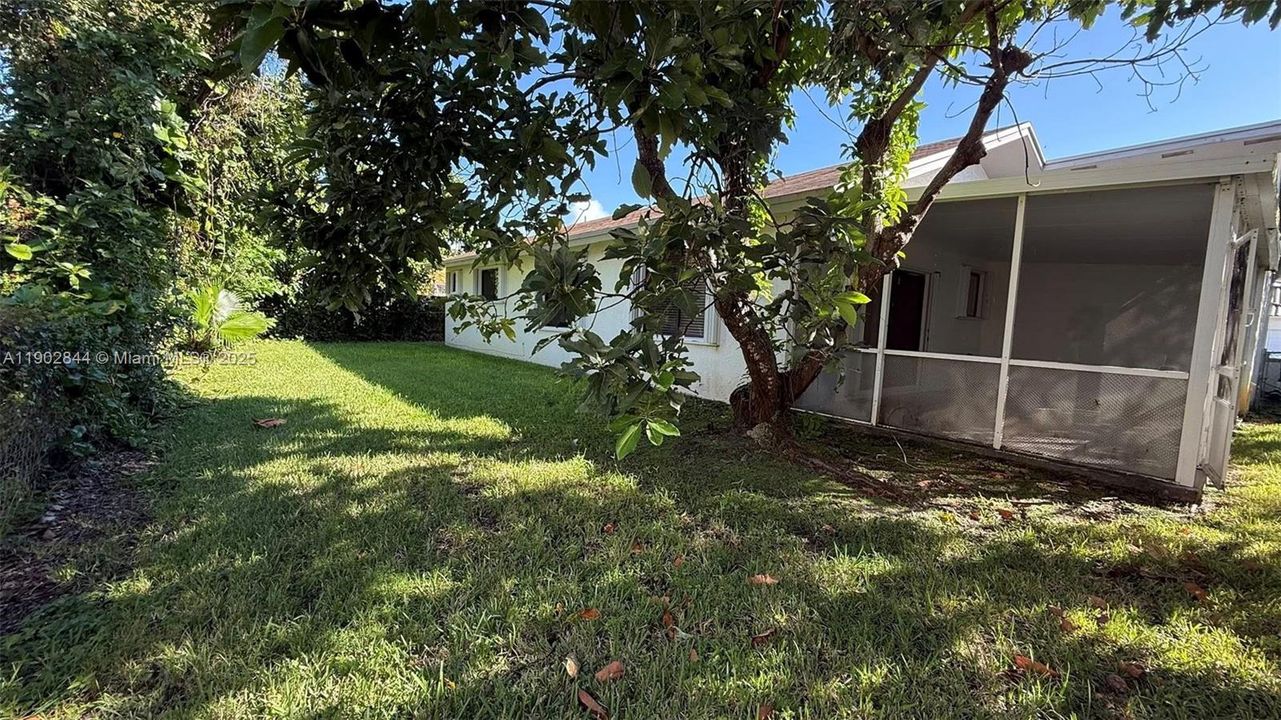 For Rent: $4,000 (3 beds, 2 baths, 1855 Square Feet)