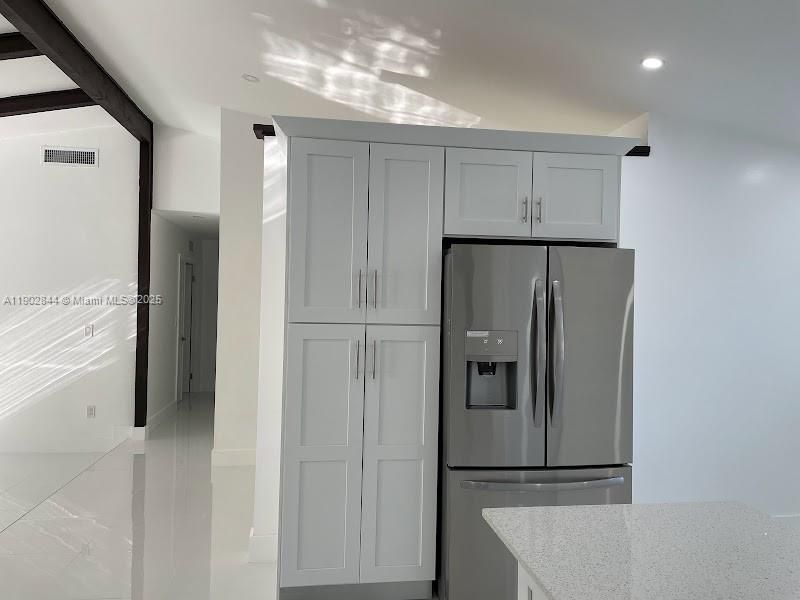 For Rent: $4,000 (3 beds, 2 baths, 1855 Square Feet)