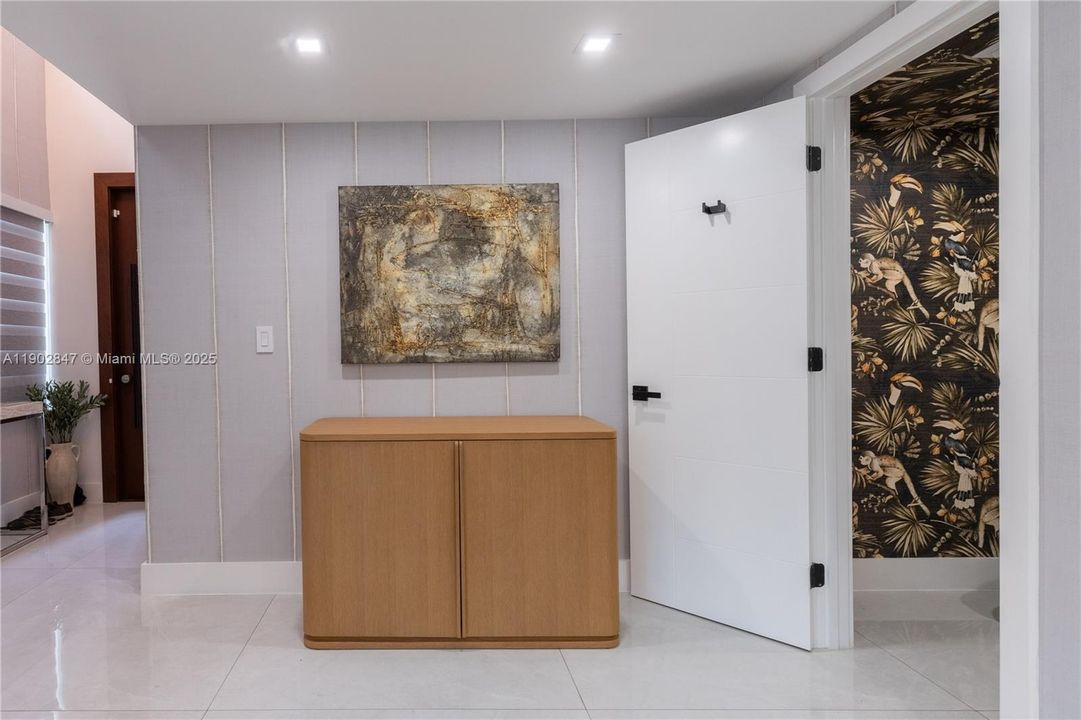 For Sale: $3,195,000 (5 beds, 3 baths, 2373 Square Feet)