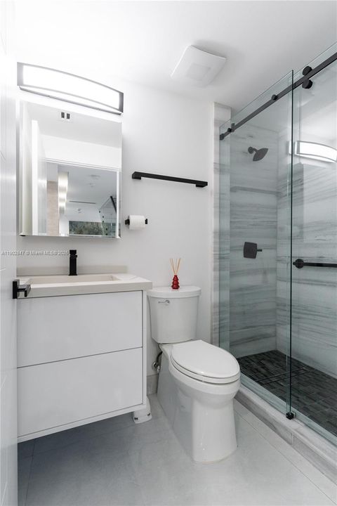 For Sale: $3,195,000 (5 beds, 3 baths, 2373 Square Feet)