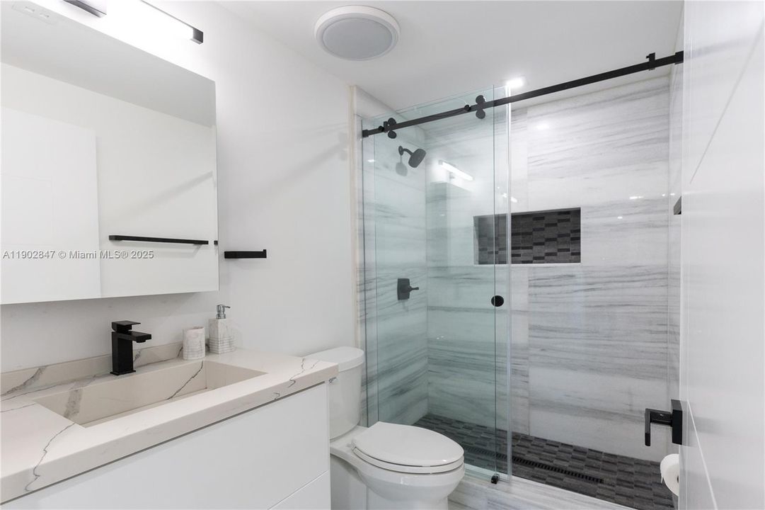 For Sale: $3,195,000 (5 beds, 3 baths, 2373 Square Feet)