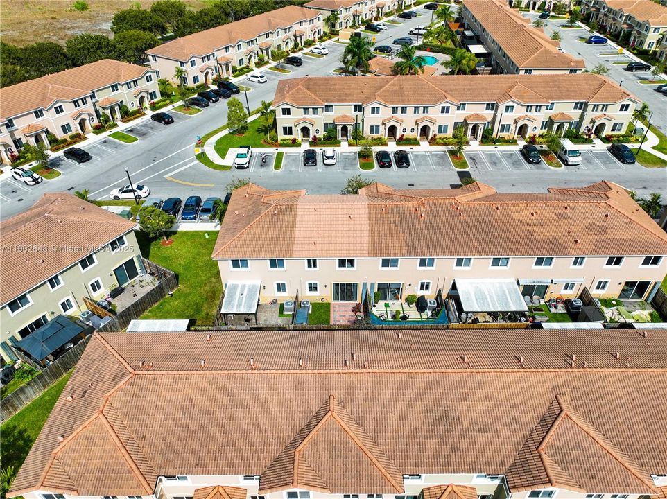 For Sale: $334,900 (3 beds, 2 baths, 1302 Square Feet)