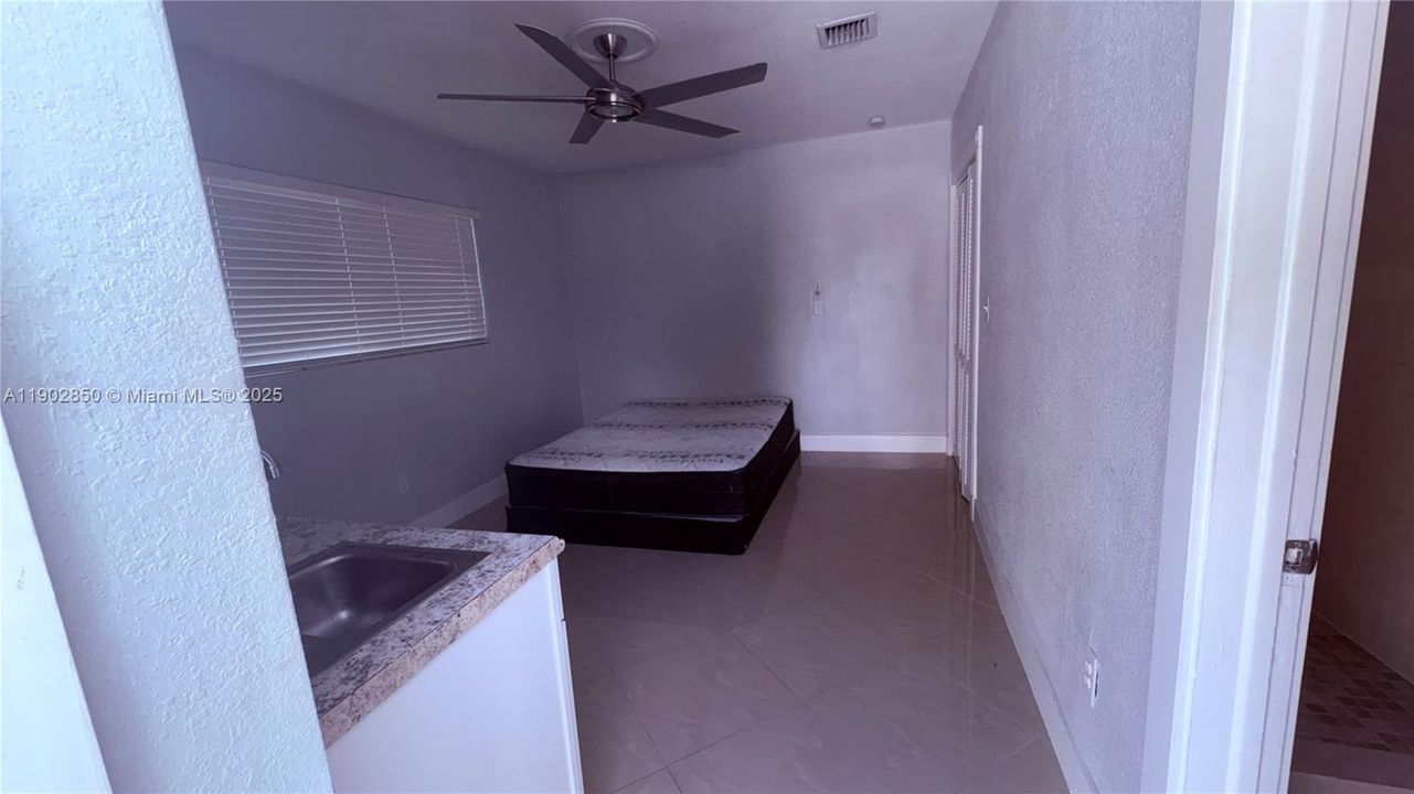 For Sale: $650,000 (4 beds, 2 baths, 1828 Square Feet)