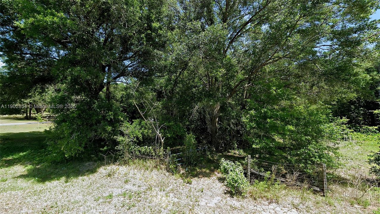 待售: $35,000 (0.24 acres)