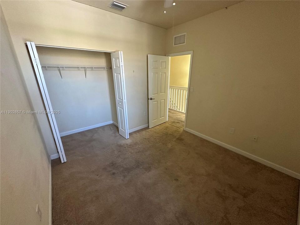 Active With Contract: $2,875 (3 beds, 2 baths, 1545 Square Feet)