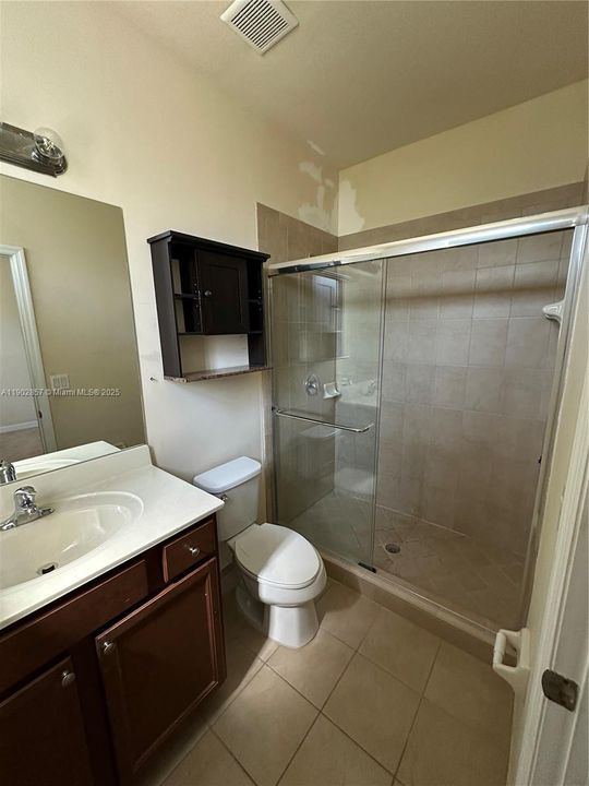 Active With Contract: $2,875 (3 beds, 2 baths, 1545 Square Feet)