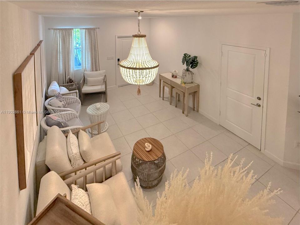 For Rent: $3,200 (4 beds, 2 baths, 1820 Square Feet)