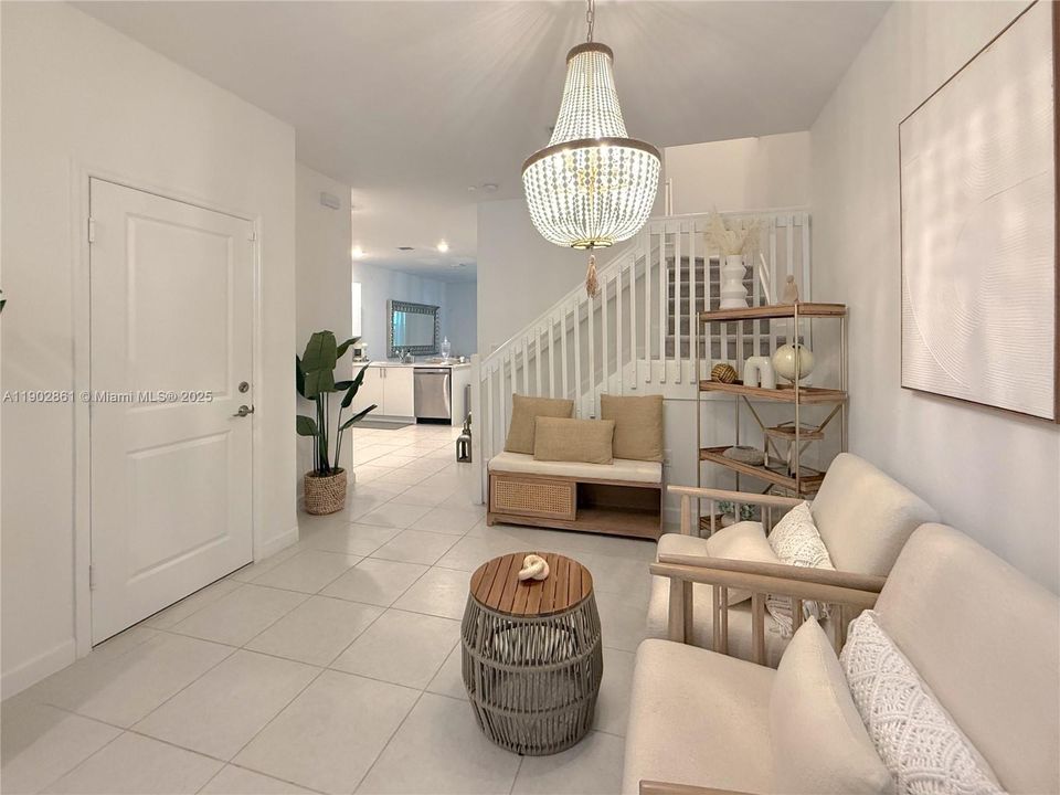 For Rent: $3,200 (4 beds, 2 baths, 1820 Square Feet)