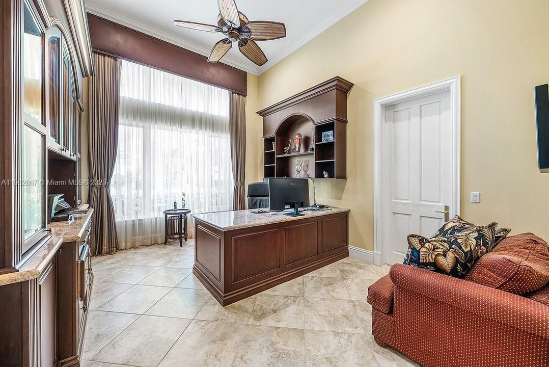 Active With Contract: $5,200,000 (3 beds, 3 baths, 4393 Square Feet)