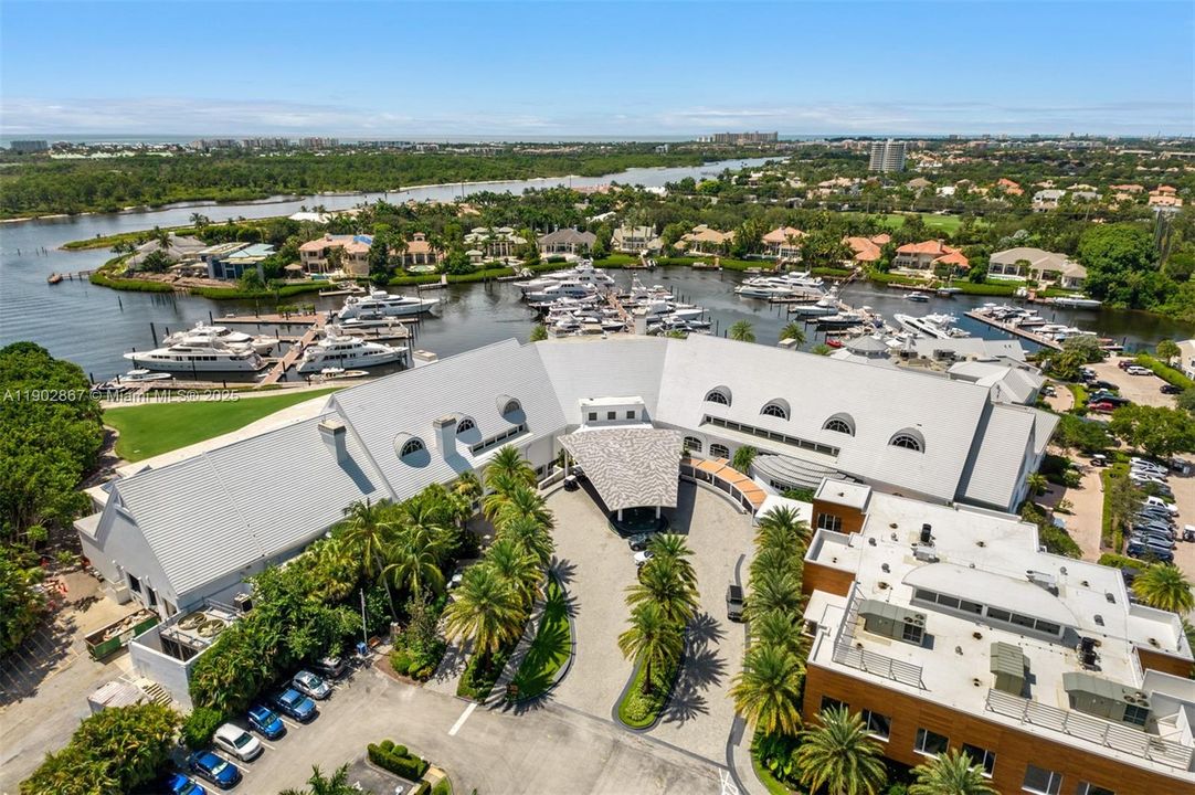 Active With Contract: $5,200,000 (3 beds, 3 baths, 4393 Square Feet)