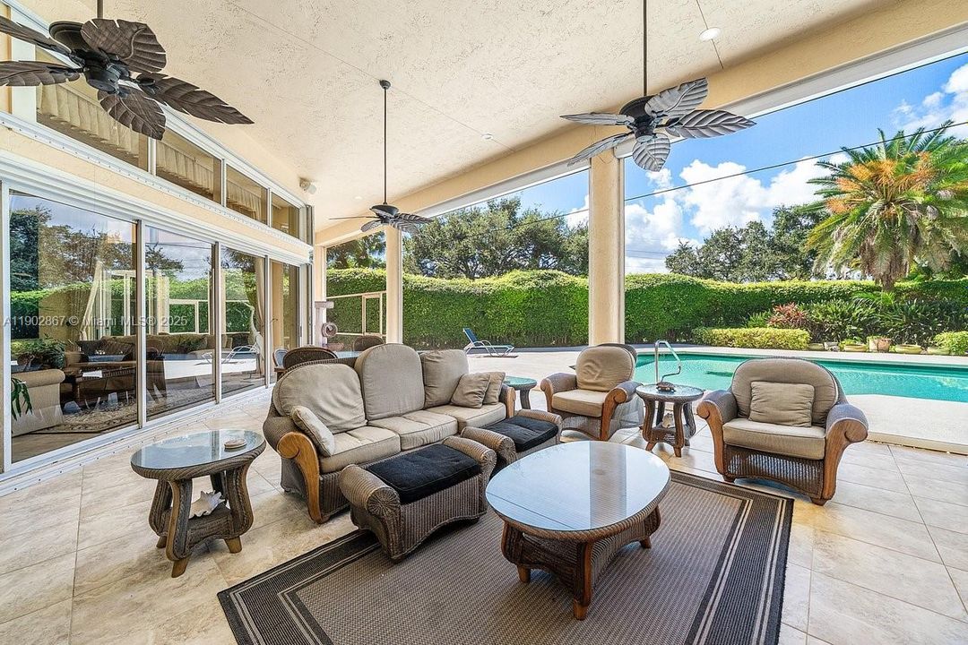 Active With Contract: $5,200,000 (3 beds, 3 baths, 4393 Square Feet)