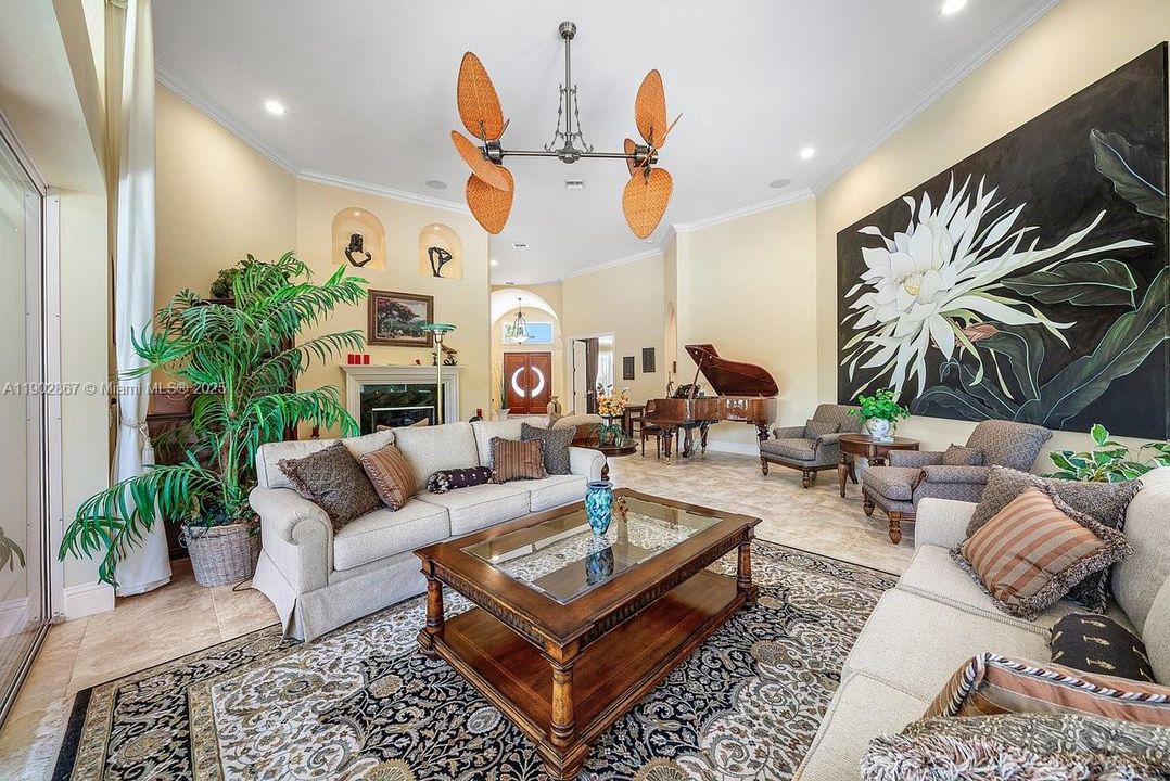 Active With Contract: $5,200,000 (3 beds, 3 baths, 4393 Square Feet)