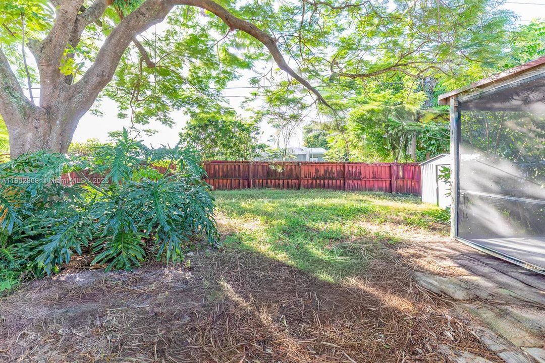 For Rent: $3,395 (3 beds, 2 baths, 1012 Square Feet)