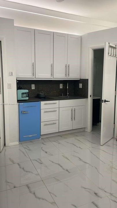 For Rent: $1,400 (0 beds, 1 baths, 0 Square Feet)