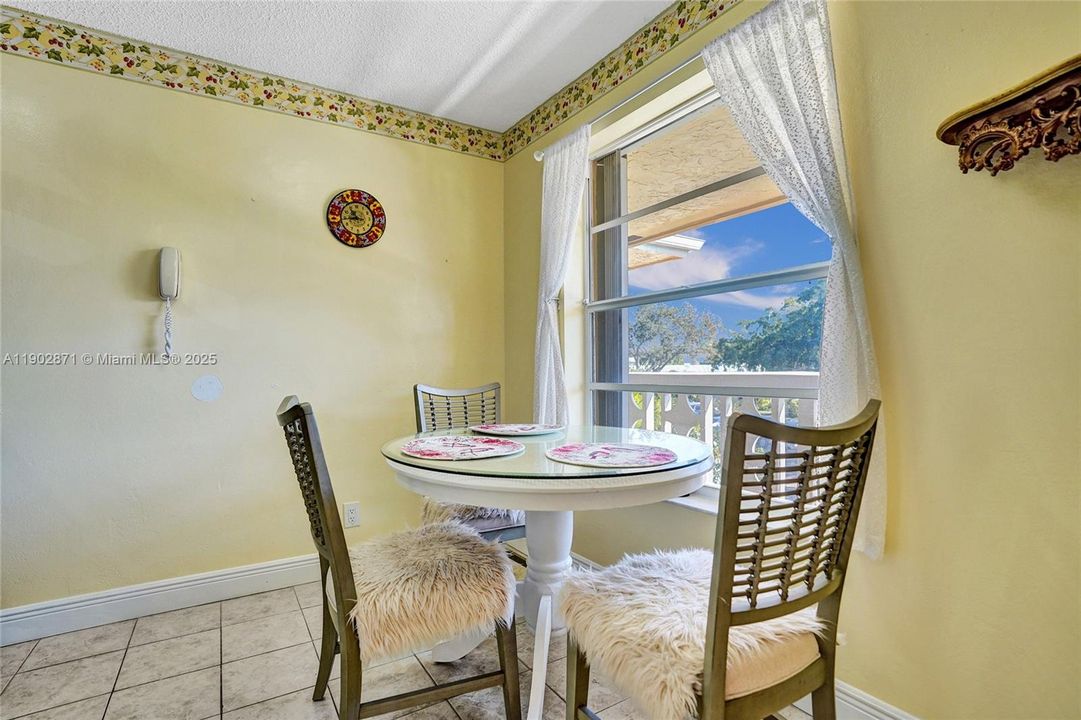 出租: $1,750 (2 贝兹, 2 浴室, 1148 平方英尺)