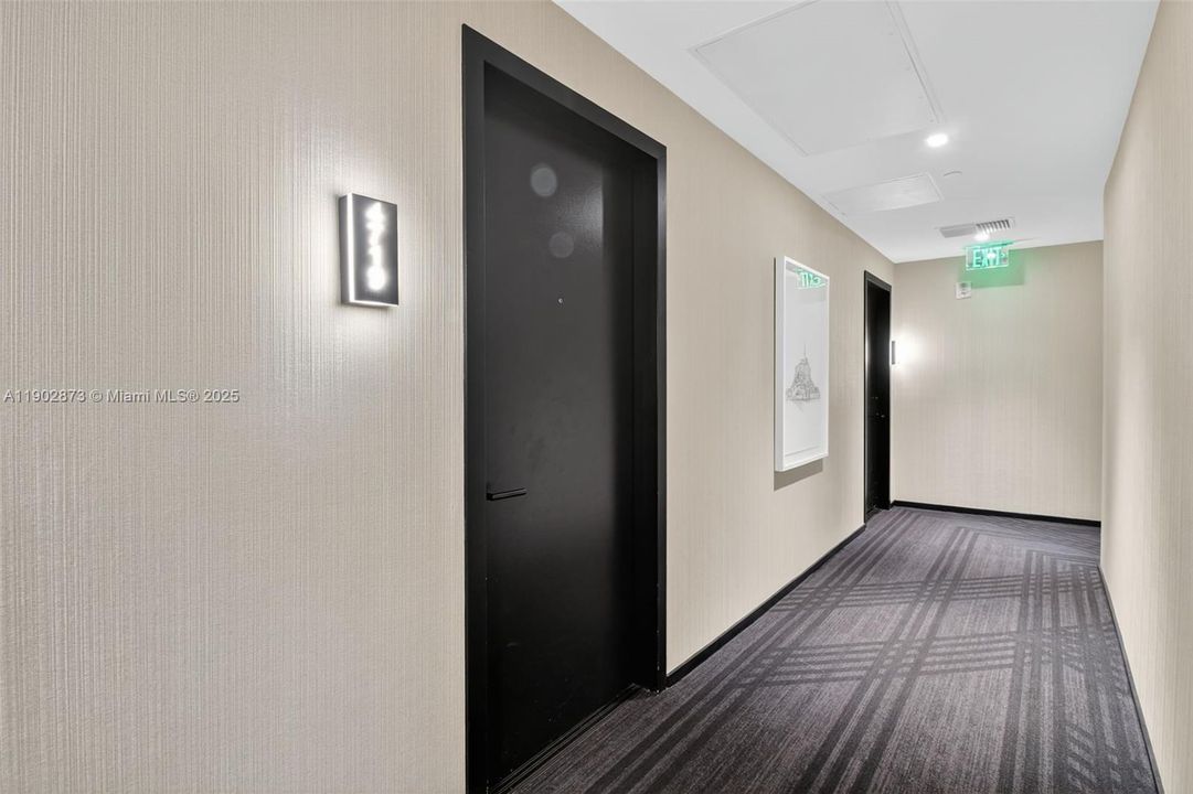 待售: $1,139,000 (1 贝兹, 1 浴室, 626 平方英尺)