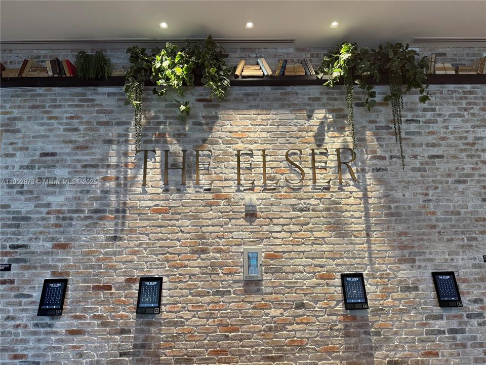 待售: $1,139,000 (1 贝兹, 1 浴室, 626 平方英尺)