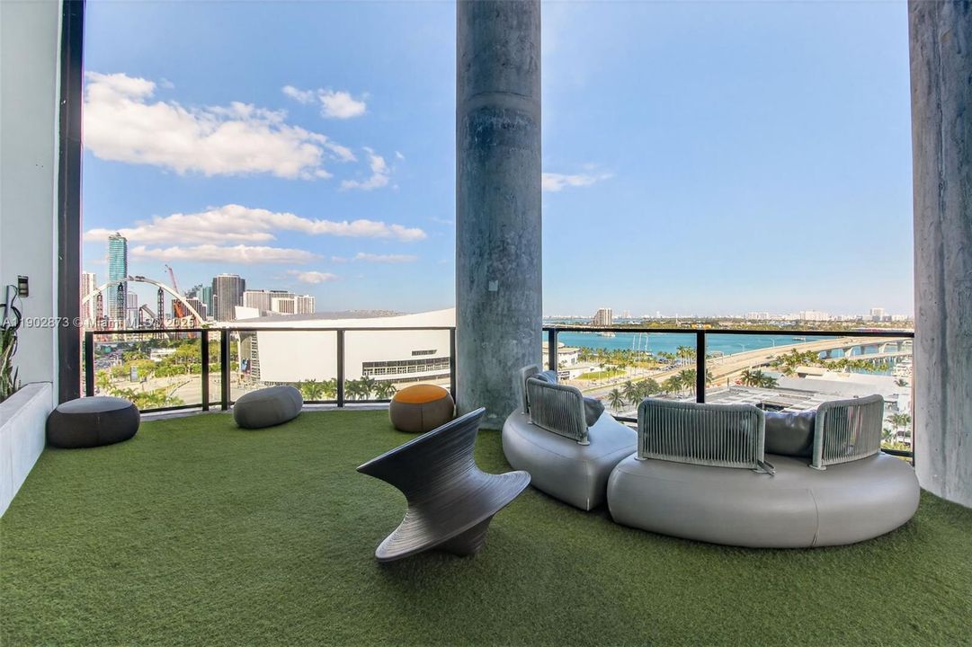 待售: $1,139,000 (1 贝兹, 1 浴室, 626 平方英尺)